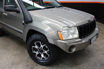 2007 Jeep Grand Cherokee - Thumbnail