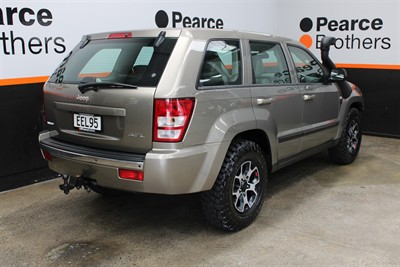2007 Jeep Grand Cherokee - Thumbnail