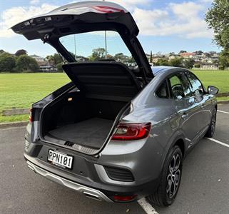 2023 Renault Arkana - Thumbnail