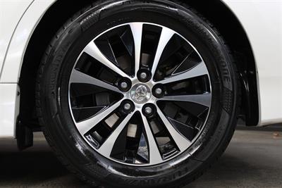 2013 Toyota Sai - Thumbnail