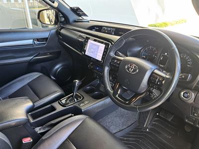 2023 Toyota Hilux - Thumbnail
