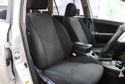 2009 Toyota RAV4 - Thumbnail