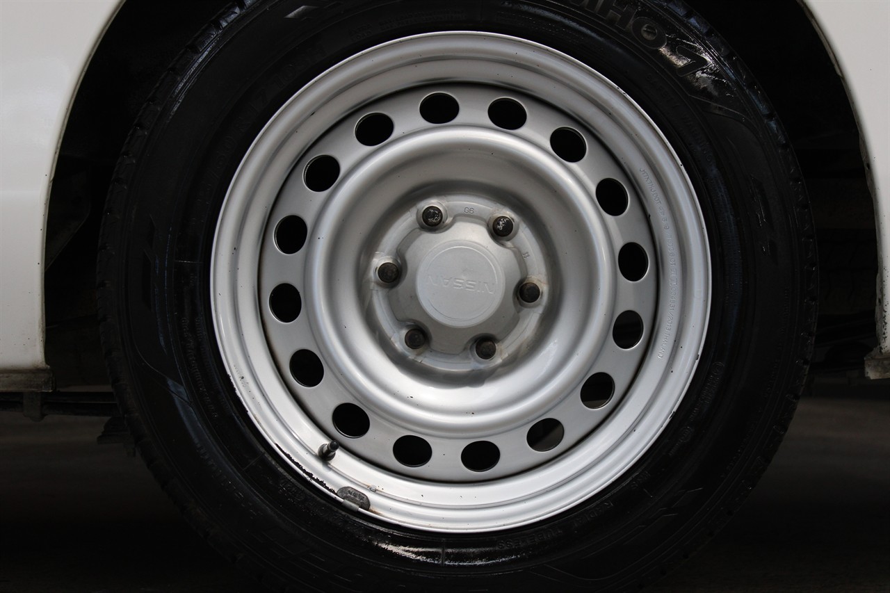 2012 Nissan Caravan