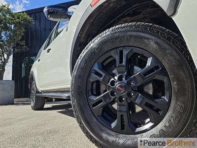 2021 Nissan Navara - Thumbnail
