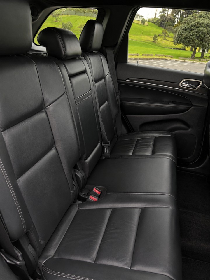 2015 Jeep GRAND CHEROKEE