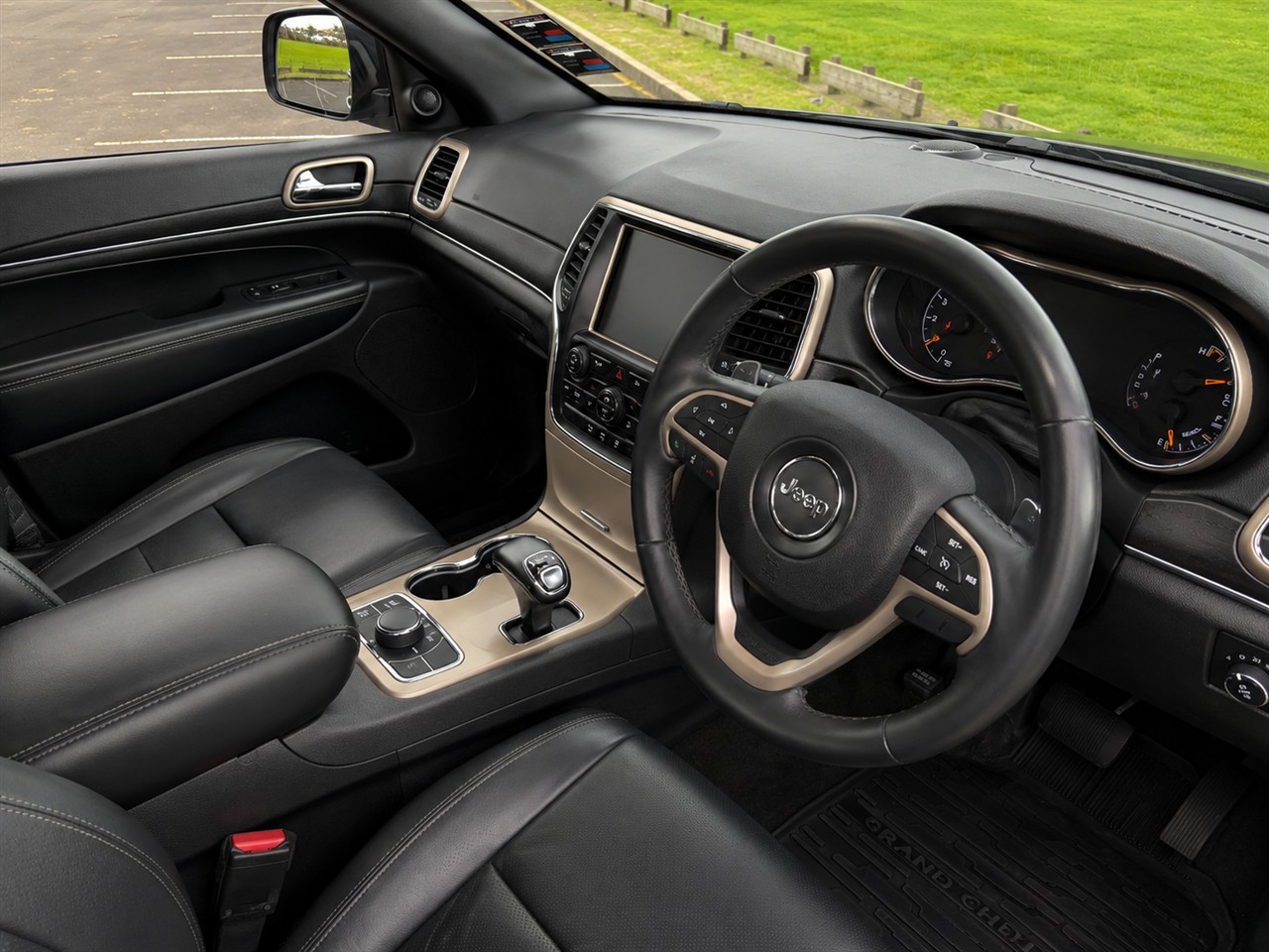 2015 Jeep GRAND CHEROKEE