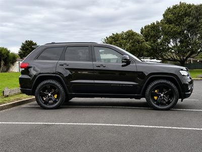 2015 Jeep GRAND CHEROKEE - Thumbnail