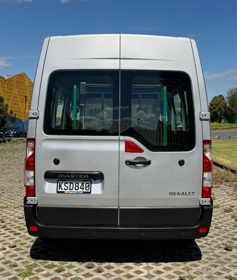 2017 Renault Master