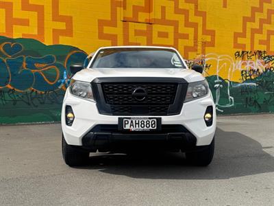 2022 Nissan Navara - Thumbnail