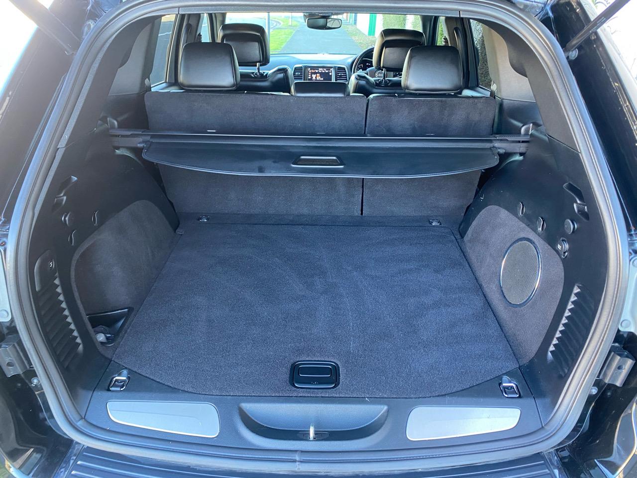 2019 Jeep GRAND CHEROKEE