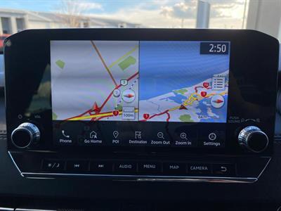 2022 Mitsubishi Outlander - Thumbnail