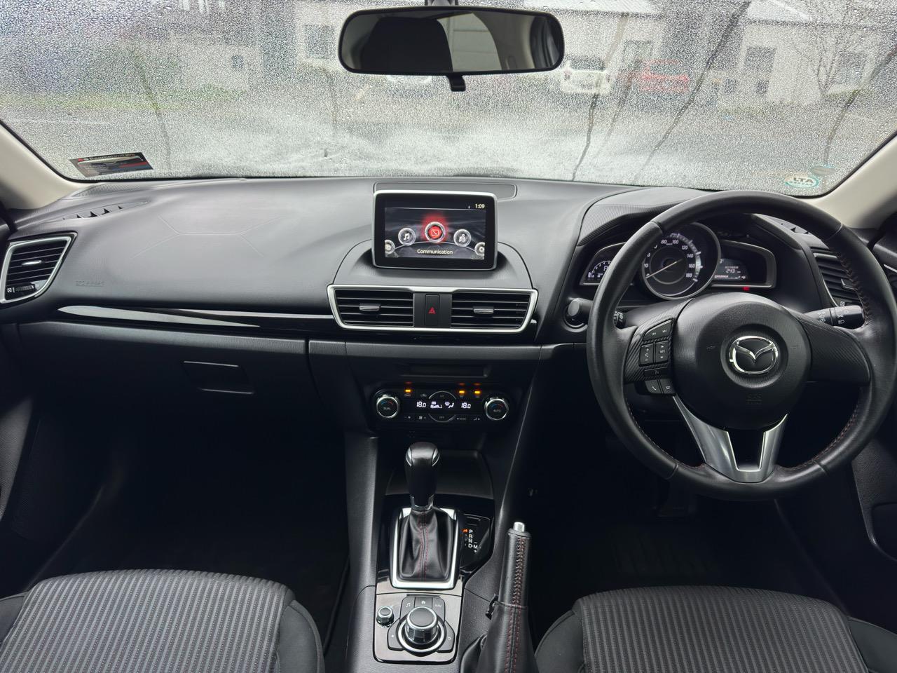 2014 Mazda Axela