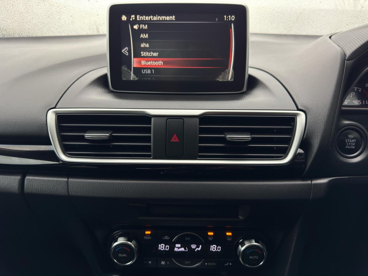 2014 Mazda Axela