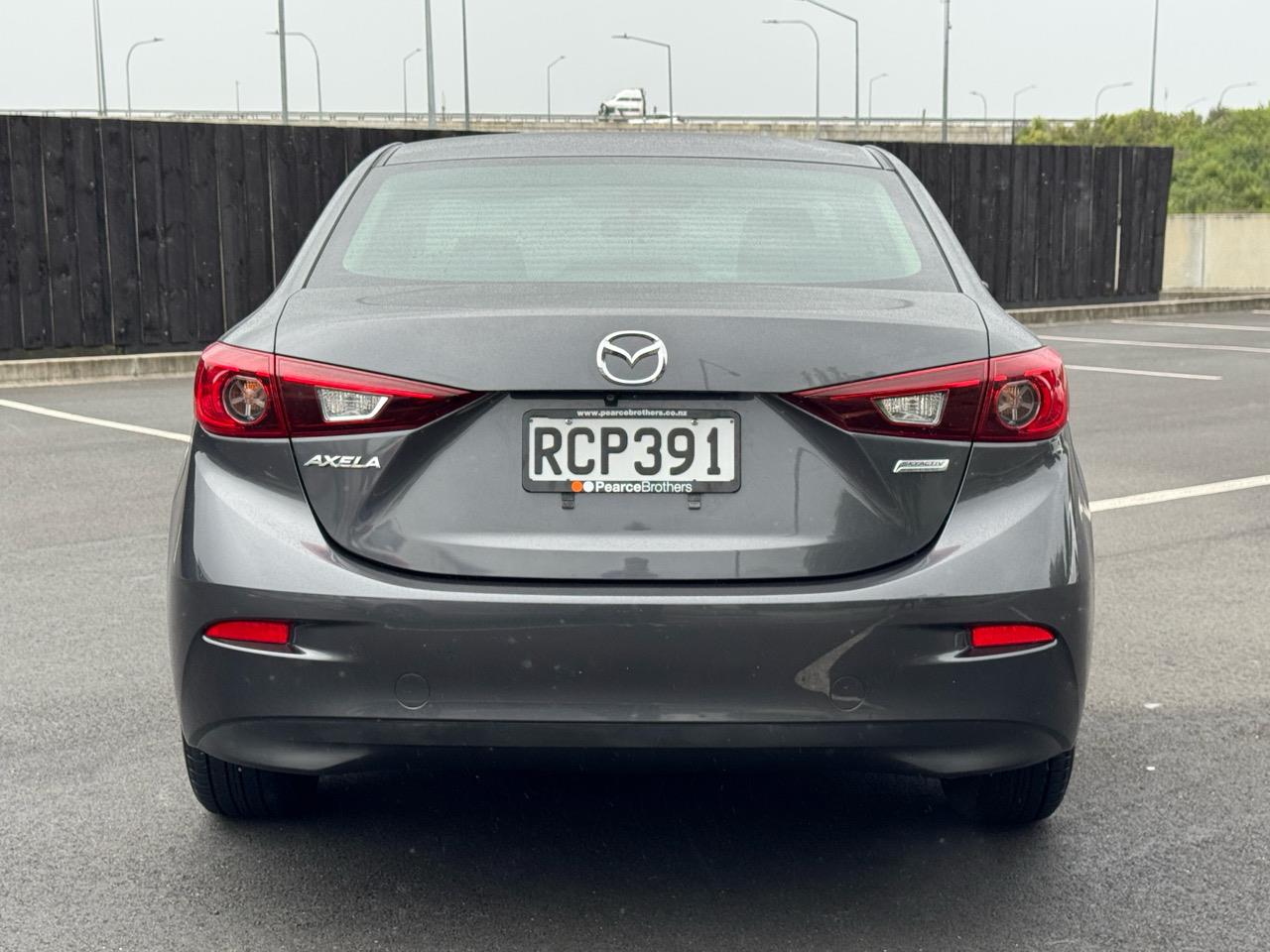 2014 Mazda Axela