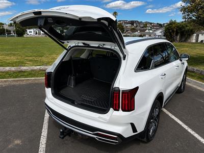 2022 Kia Sorento - Thumbnail