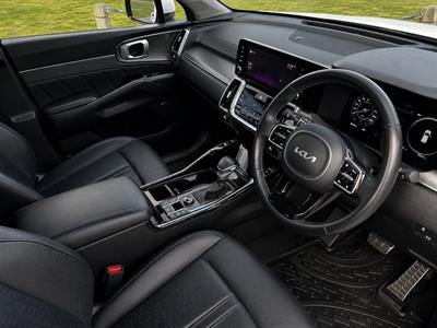 2022 Kia Sorento - Thumbnail