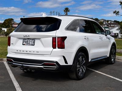 2022 Kia Sorento - Thumbnail