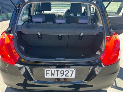 2011 Suzuki Swift - Thumbnail