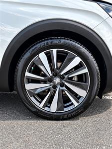 2020 Peugeot 3008 - Thumbnail