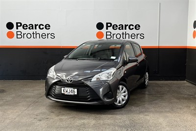 2017 Toyota YARIS - Thumbnail