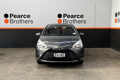 2017 Toyota YARIS - Thumbnail
