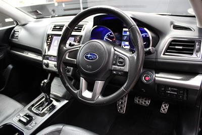 2015 Subaru OUTBACK - Thumbnail