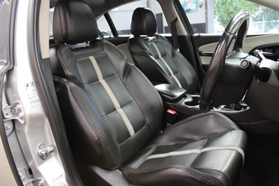 2013 Holden Commodore - Thumbnail