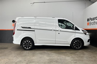 2022 Ford transit - Thumbnail