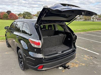 2016 Toyota Highlander - Thumbnail