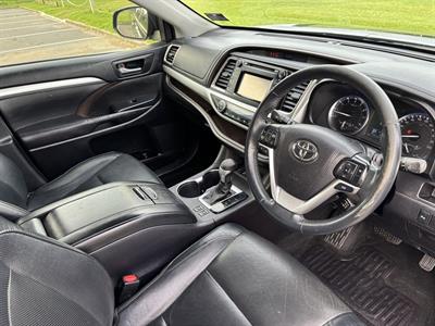 2016 Toyota Highlander - Thumbnail