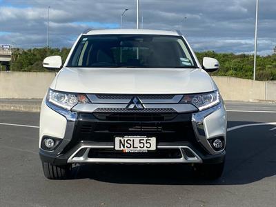 2021 Mitsubishi Outlander - Thumbnail