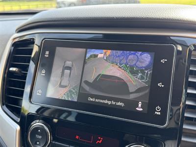 2022 Mitsubishi Triton - Thumbnail