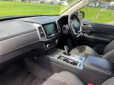 2022 Ssangyong Rexton - Thumbnail