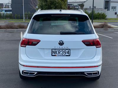 2021 Volkswagen Tiguan - Thumbnail