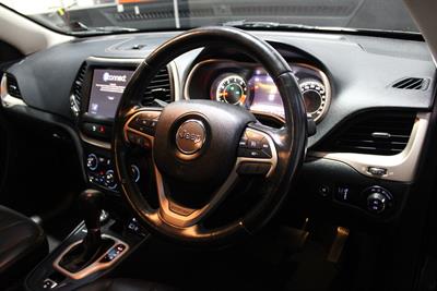 2017 Jeep CHEROKEE - Thumbnail