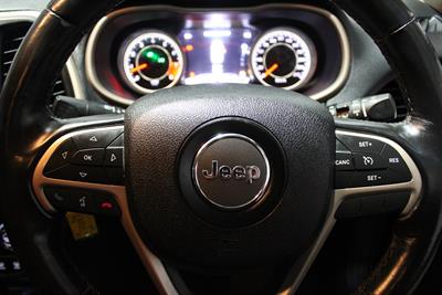 2017 Jeep CHEROKEE - Thumbnail