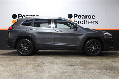 2017 Jeep CHEROKEE - Thumbnail