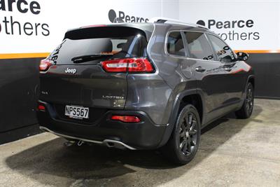 2017 Jeep CHEROKEE - Thumbnail