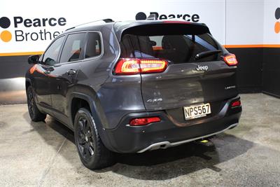 2017 Jeep CHEROKEE - Thumbnail