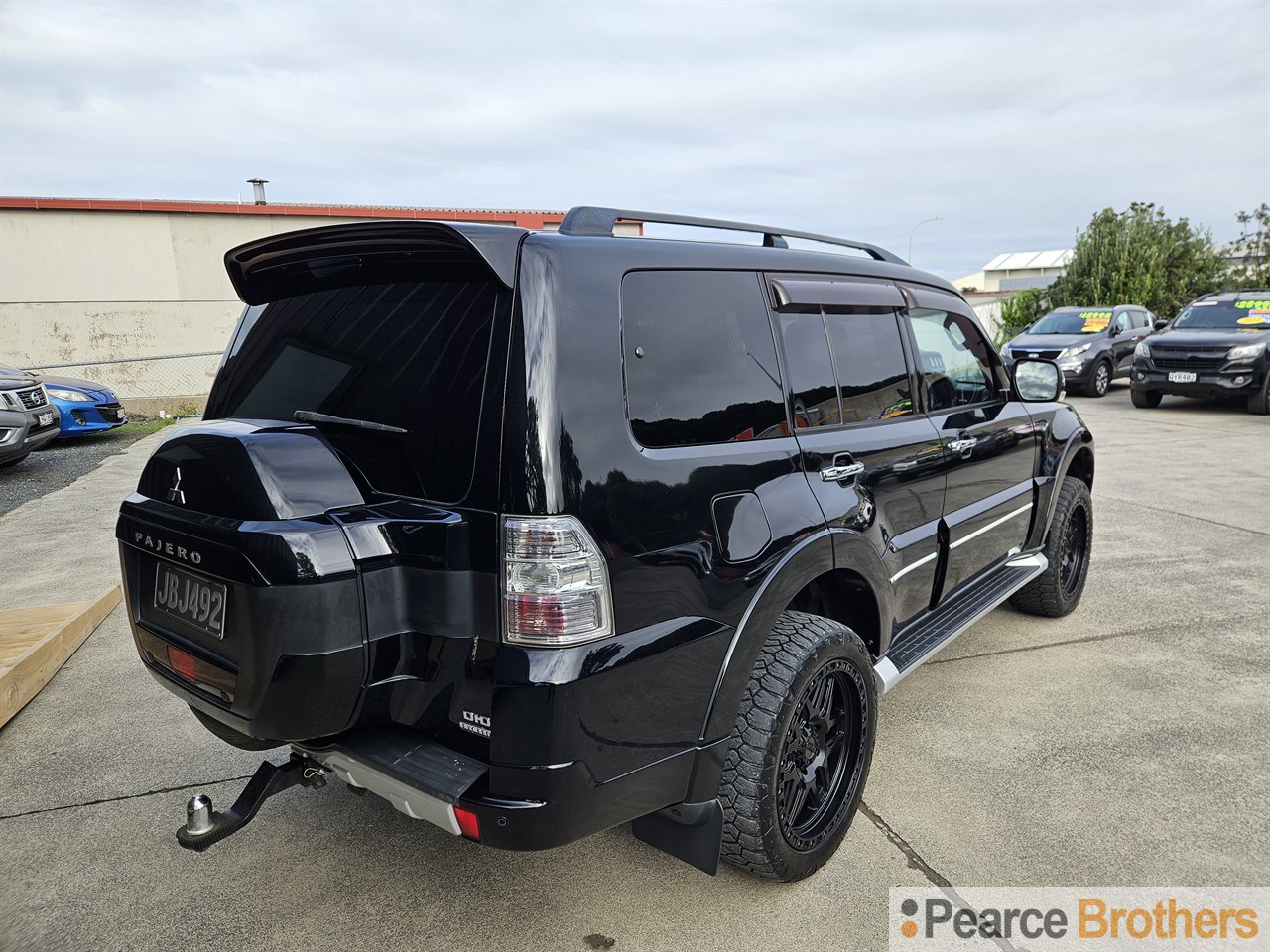 2015 Mitsubishi Pajero
