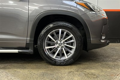 2018 Toyota HIGHLANDER - Thumbnail
