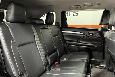 2018 Toyota HIGHLANDER - Thumbnail