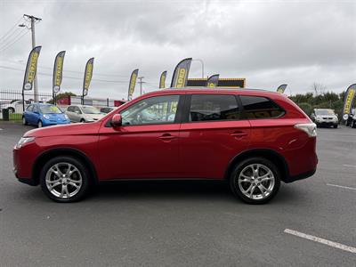 2014 Mitsubishi Outlander - Thumbnail