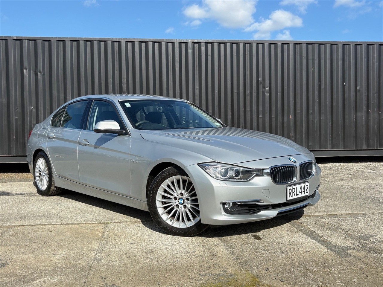 2012 BMW 320I