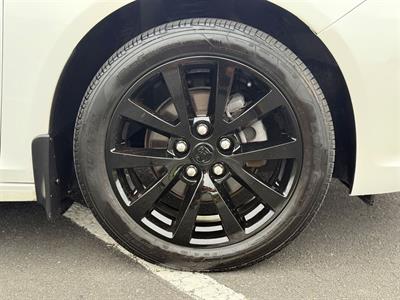 2014 Holden Malibu - Thumbnail