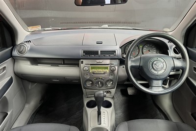2005 Mazda Demio - Thumbnail