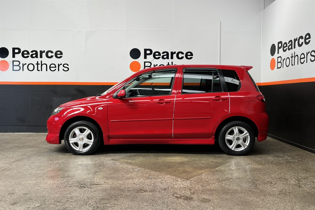 2005 Mazda Demio