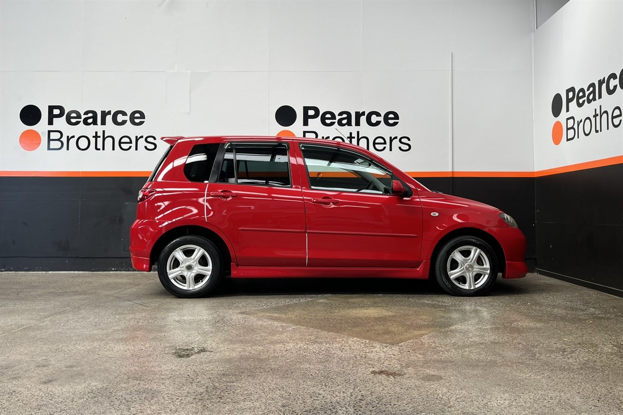 2005 Mazda Demio