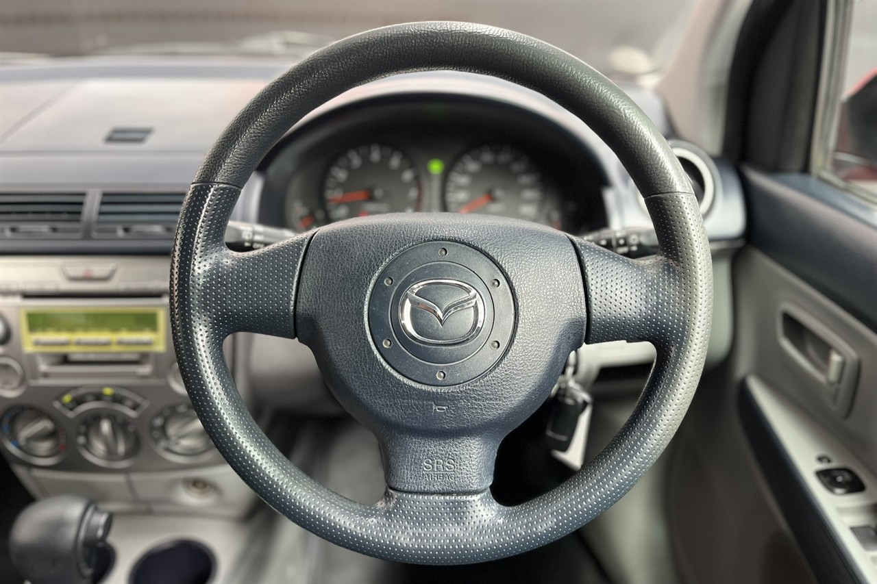 2005 Mazda Demio