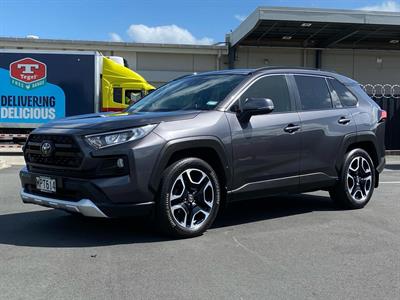 2019 Toyota RAV4 - Thumbnail